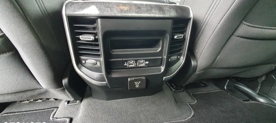 Dodge RAM cena 164999 przebieg: 65700, rok produkcji 2019 z Bydgoszcz małe 667
